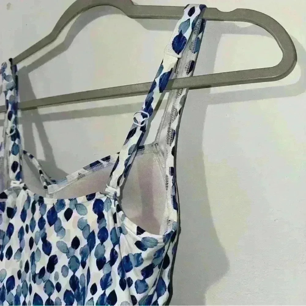 Niptuck Swimsuit One Piece White Blue petal plunge | Size 4 - Picture 8 of 8